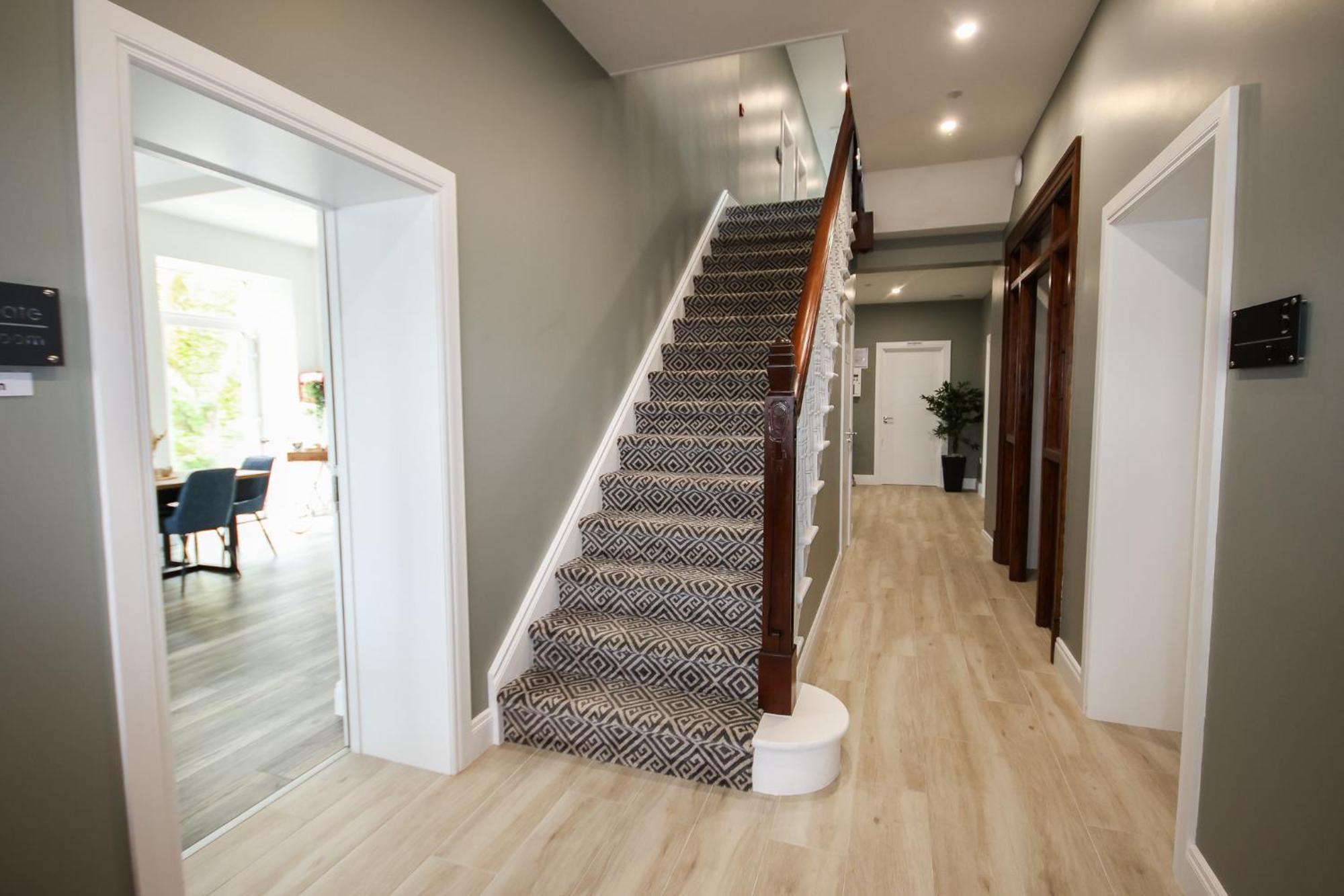 Отель Carrick Gate Экстерьер фото